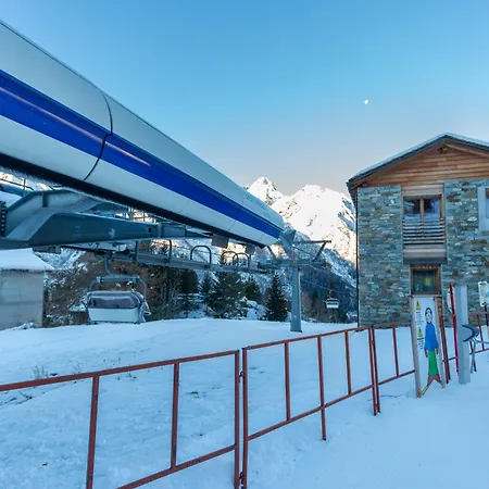 Sulle Piste In Valmalenco * Chiesa in Valmalenco